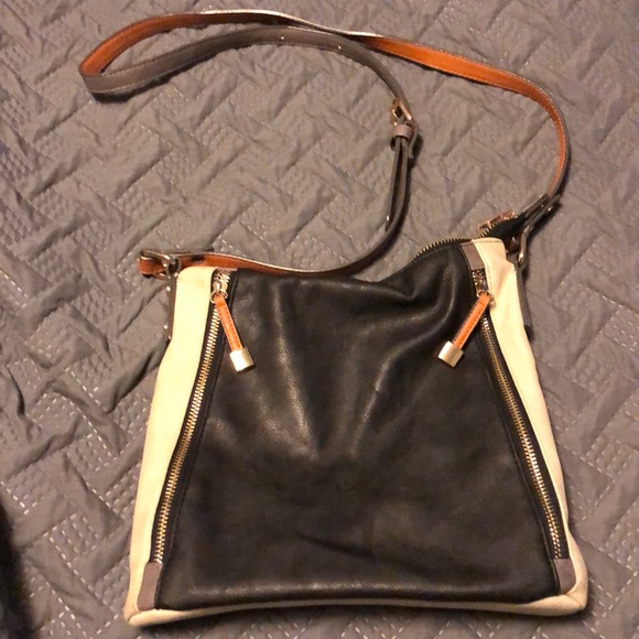 Maurices crossbody purse. - Picture 3 of 9